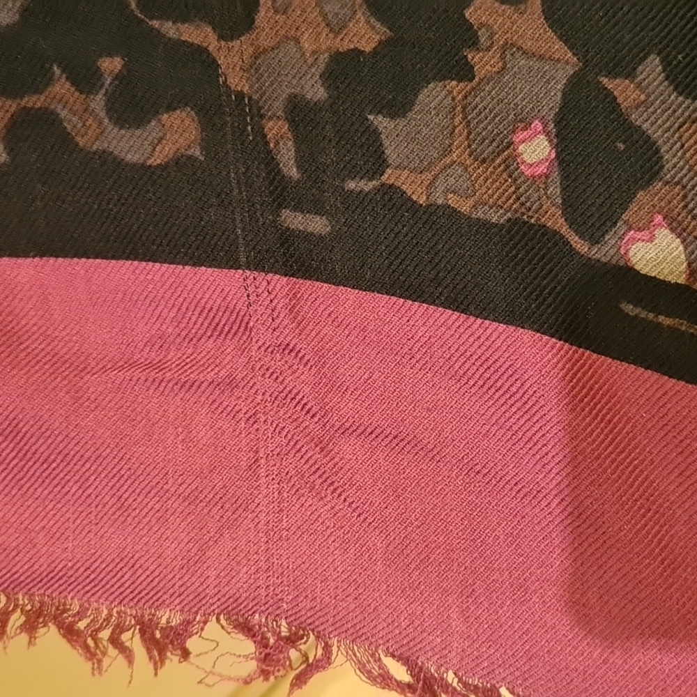Scarf - Picture 4 of 5